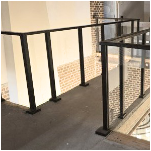 Evora met handrail baluster systeem